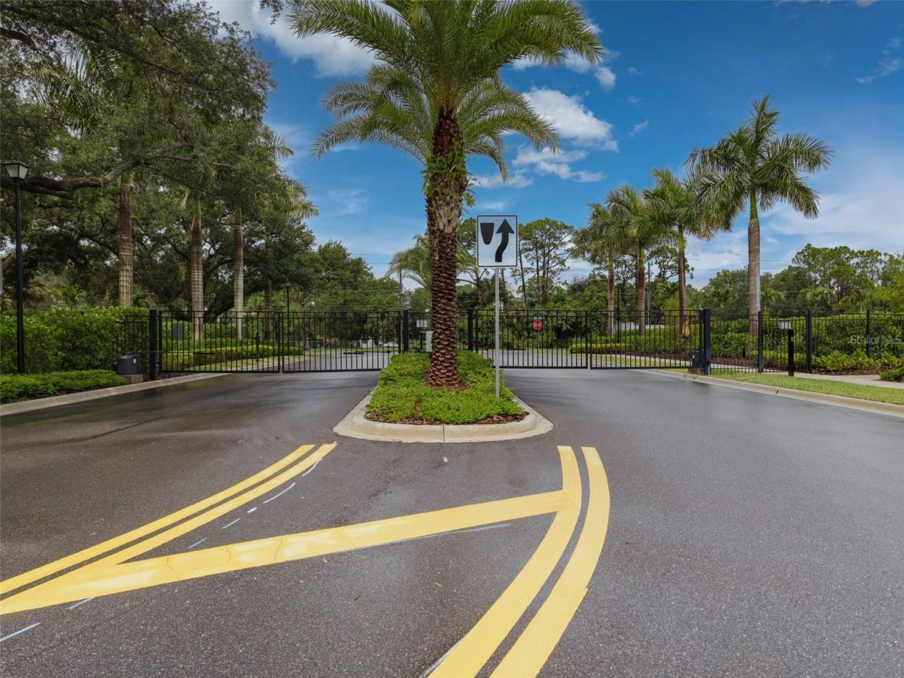 254 Via Anina Drive, Sarasota, FL 34243 Photo