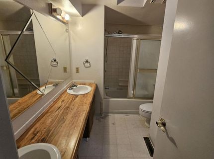 7650 Hillview Drive, Reno, NV 89506 Photo