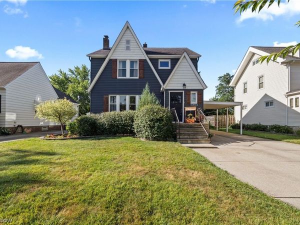 16903 Woodbury Avenue, Cleveland, OH 44135