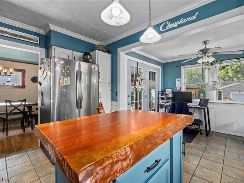 16903 Woodbury Avenue, Cleveland, OH 44135 Photo 6