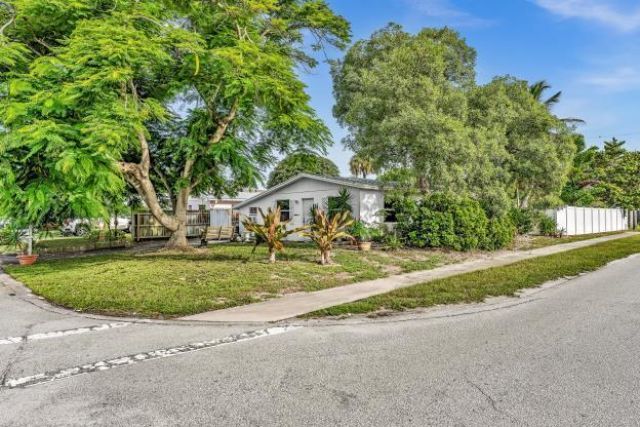 301 5th Street, Jupiter, FL 33458 Photo