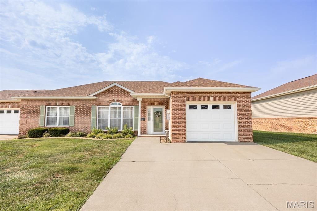 115 Saint Christopher Court, Mascoutah, IL 62258 Main Photo