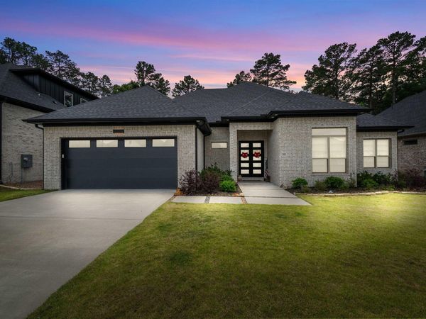 29 Fletcher Ridge Cir , Little Rock, AR 72223