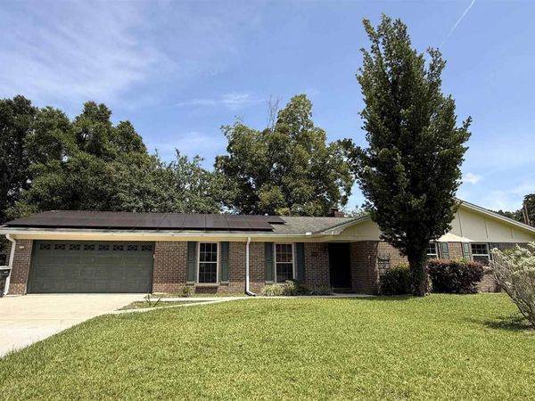 6996 Forshalee St, Pensacola, FL 32503