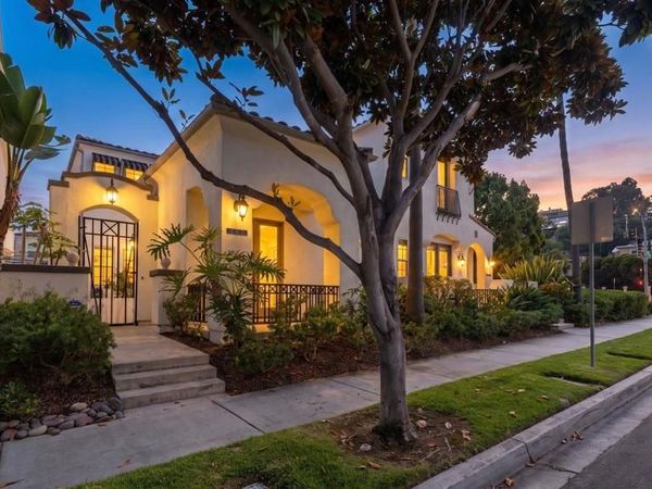 2985 Farragut Rd, San Diego, CA 92106