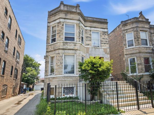 5215 W Van Buren Street , Chicago, IL 60644