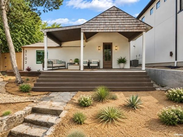 3102 W Jefferson Boulevard, Dallas, TX 75211