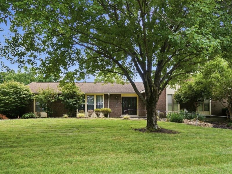 7031 Butterwood Drive, West Chester, OH 45241 Photo 1
