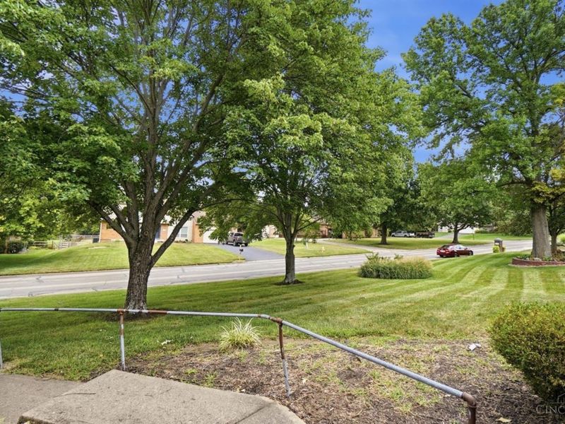 7031 Butterwood Drive, West Chester, OH 45241 Photo 5