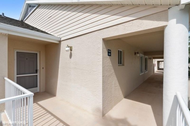 2885 Citrus Lake Dr, Unit N-305, Naples, FL 34109 Photo