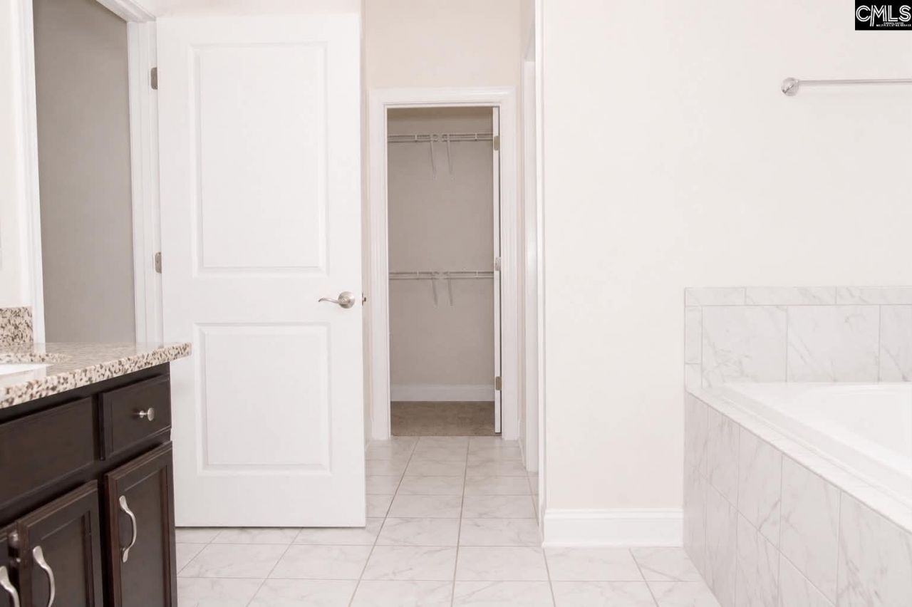 517 Mahonia  Photo 22