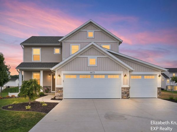 6673 Maria Drive, Hudsonville, MI 49426