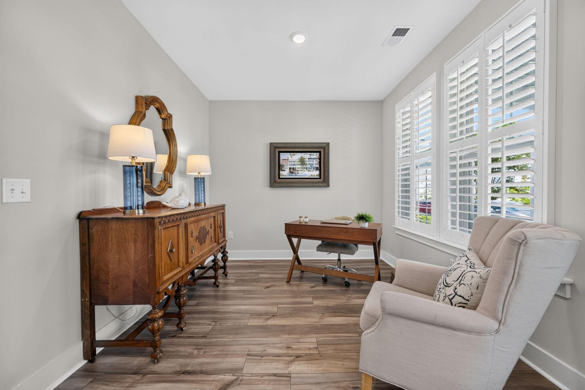 313 Eclipse Street Photo 10