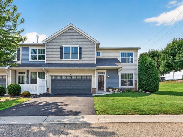 1952 Commonwealth Boulevard , Unit 4, Chanhassen, MN 55317