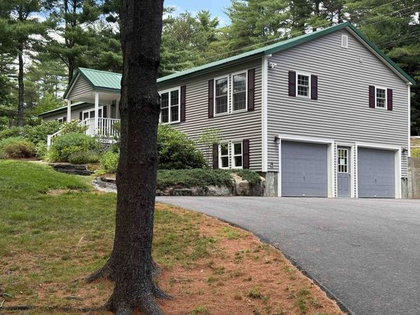 905 River Road, Bridgewater, NH 03264