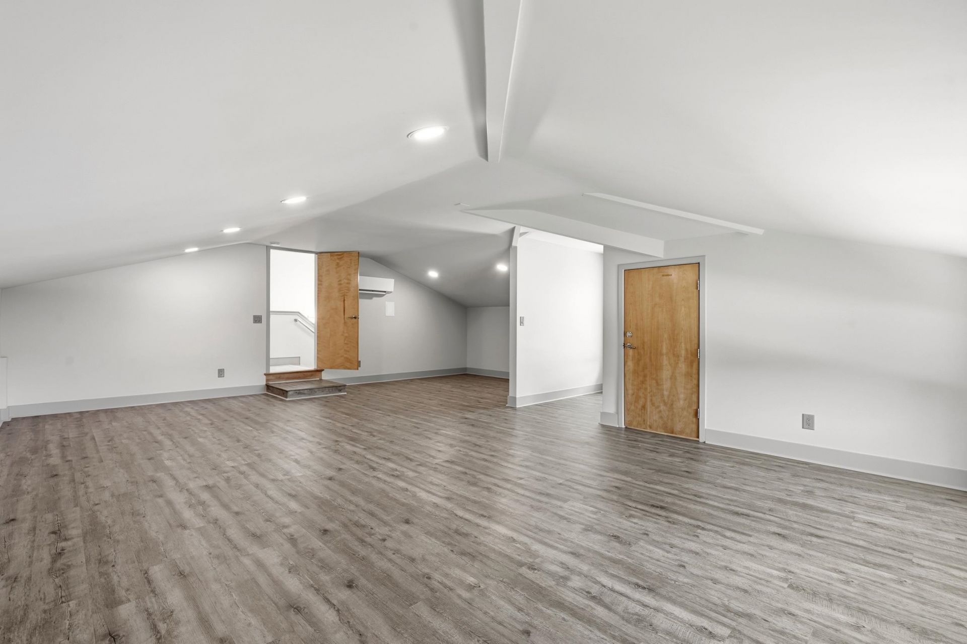 5021 Wynfield Dr. Photo 37