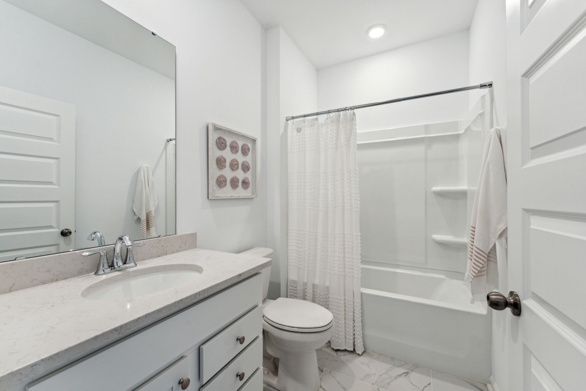 132 Archers Bay Street Photo 8