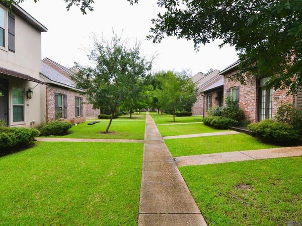 13710 Azalea Dr, St Francisville, LA 70775