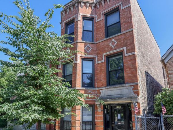 2341 W Charleston Street , Unit 3F, Chicago, IL 60647