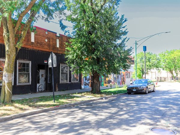 748-50 N Lawndale Avenue , Chicago, IL 60624