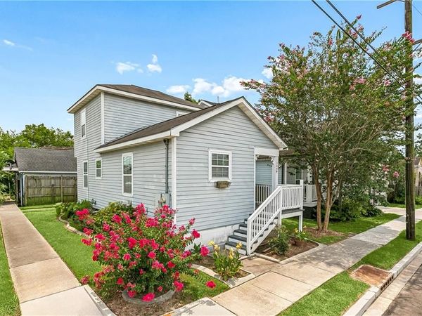 1639 EAGLE Street , New Orleans, LA 70118