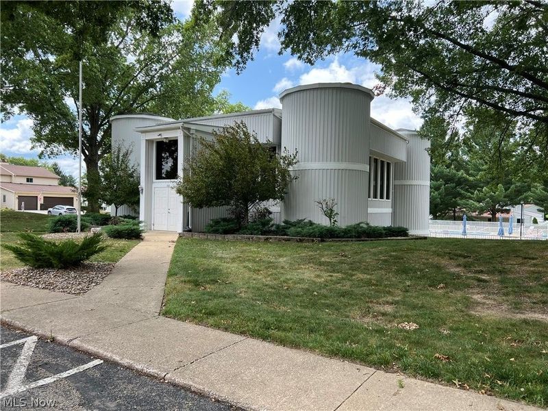 244 Deepwood Drive, Wadsworth, OH 44281 Photo 5