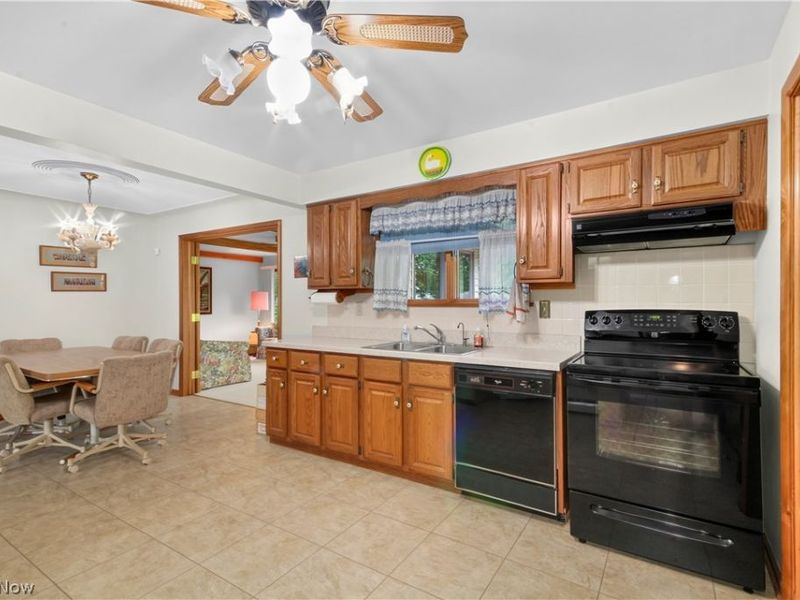 2494 Ardenwood Place, Austintown, OH 44515 Photo 11