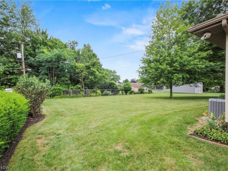 2494 Ardenwood Place, Austintown, OH 44515 Photo 4