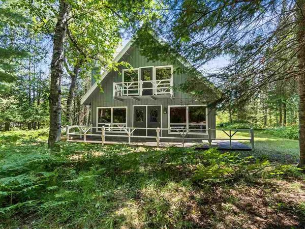 2110 N Springbrook Road, Boyne Falls, MI 49713