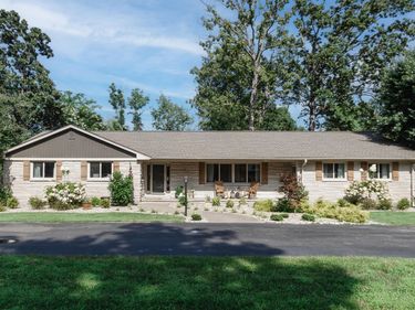 105 Hickory Drive, Murray, KY 42071