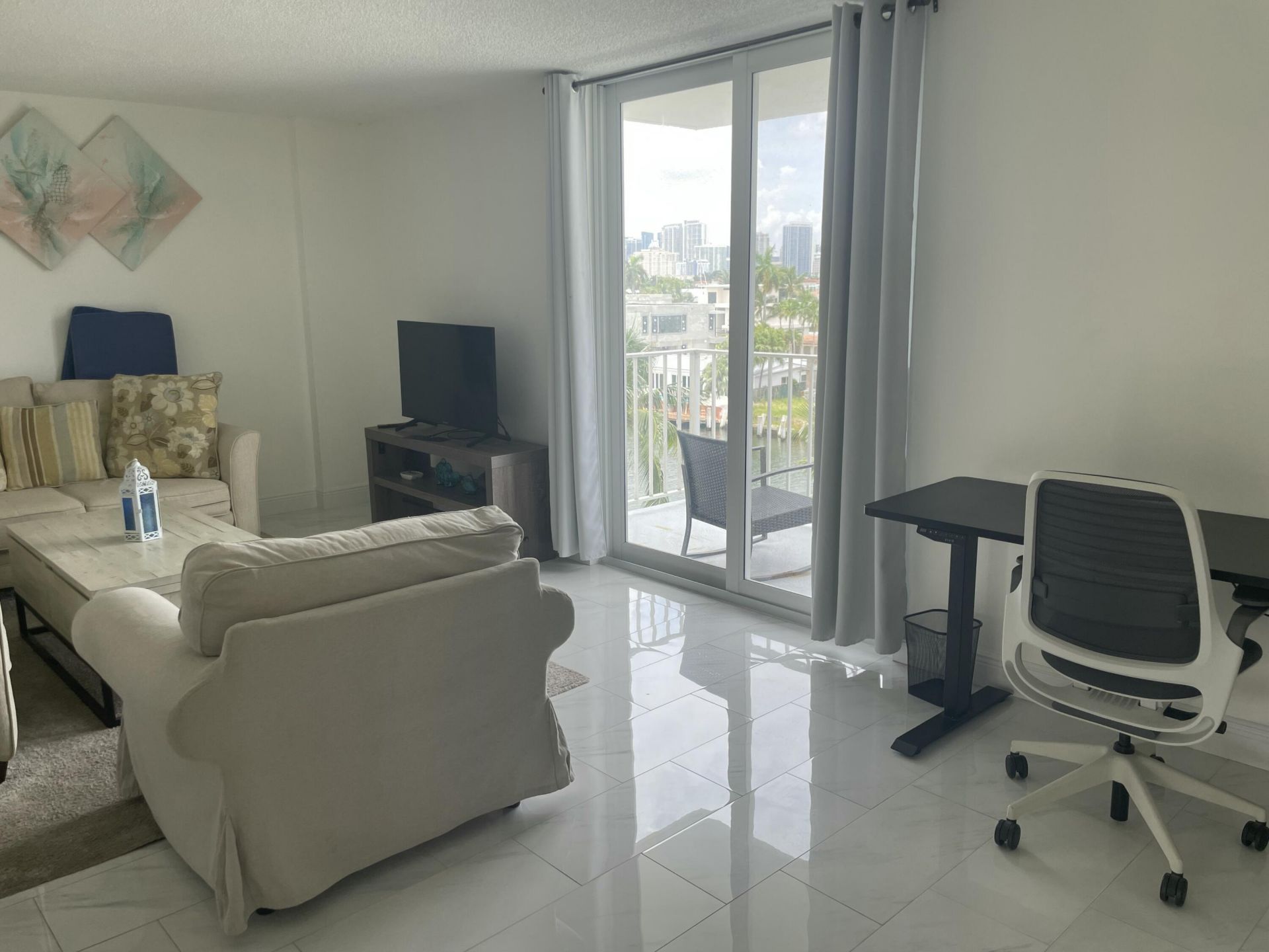 1731 SE 15th Street, Unit 505, Fort Lauderdale, FL 33316 Photo