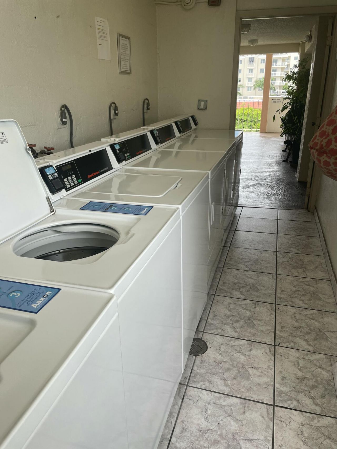 1731 SE 15th Street, Unit 505, Fort Lauderdale, FL 33316 Photo
