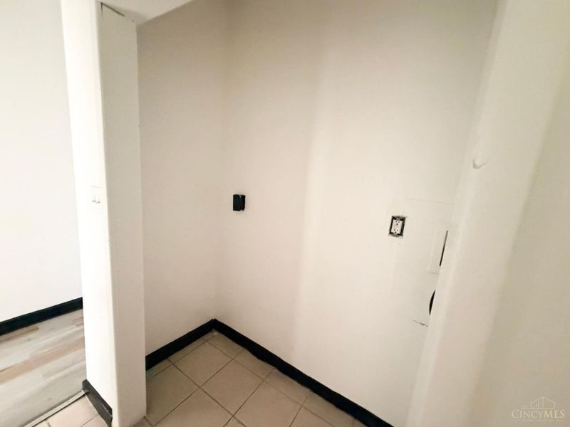 252 Renner St, Cincinnati, OH 45214 Photo 5
