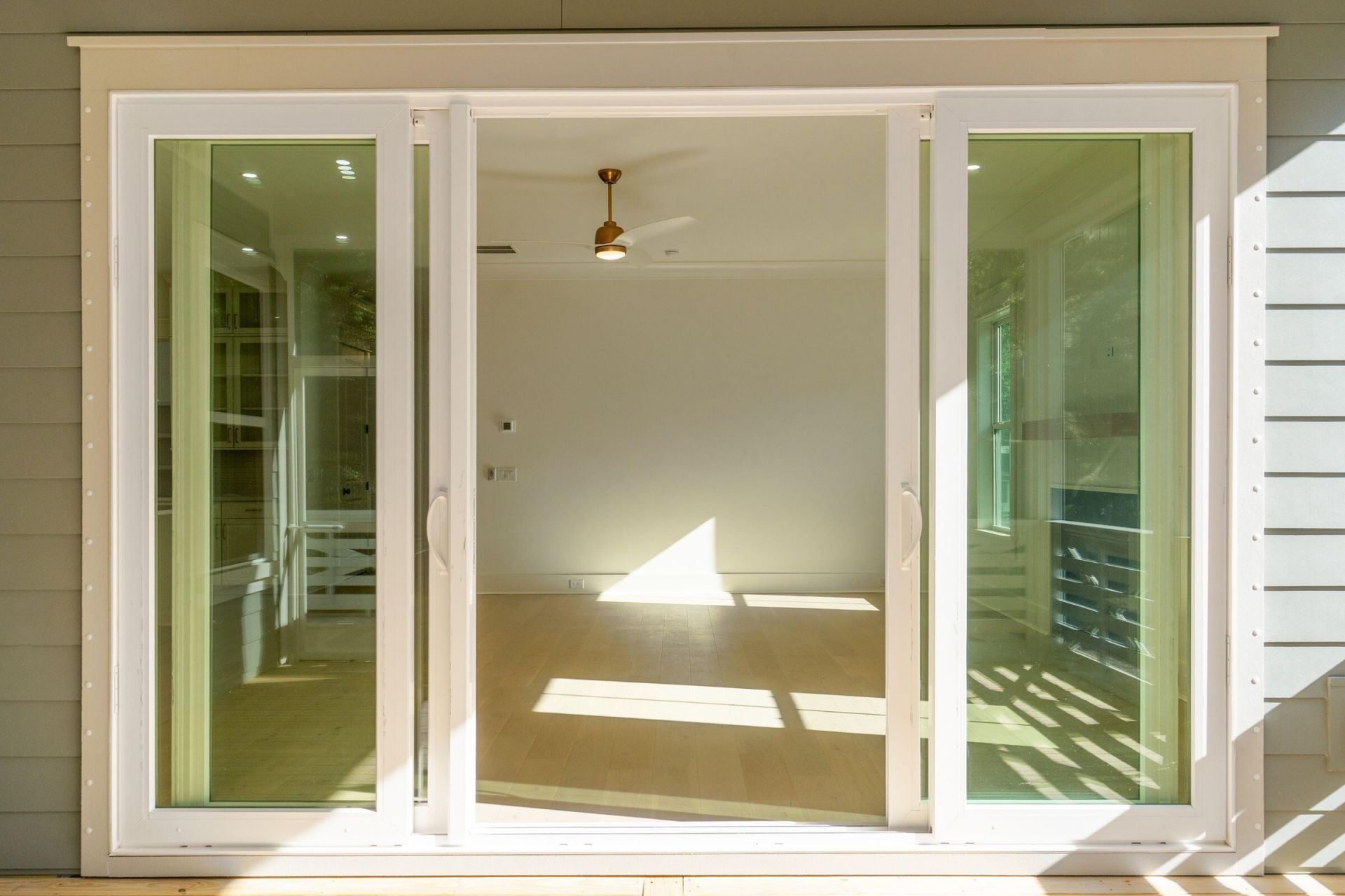 1127 Hamlin Road Photo 29