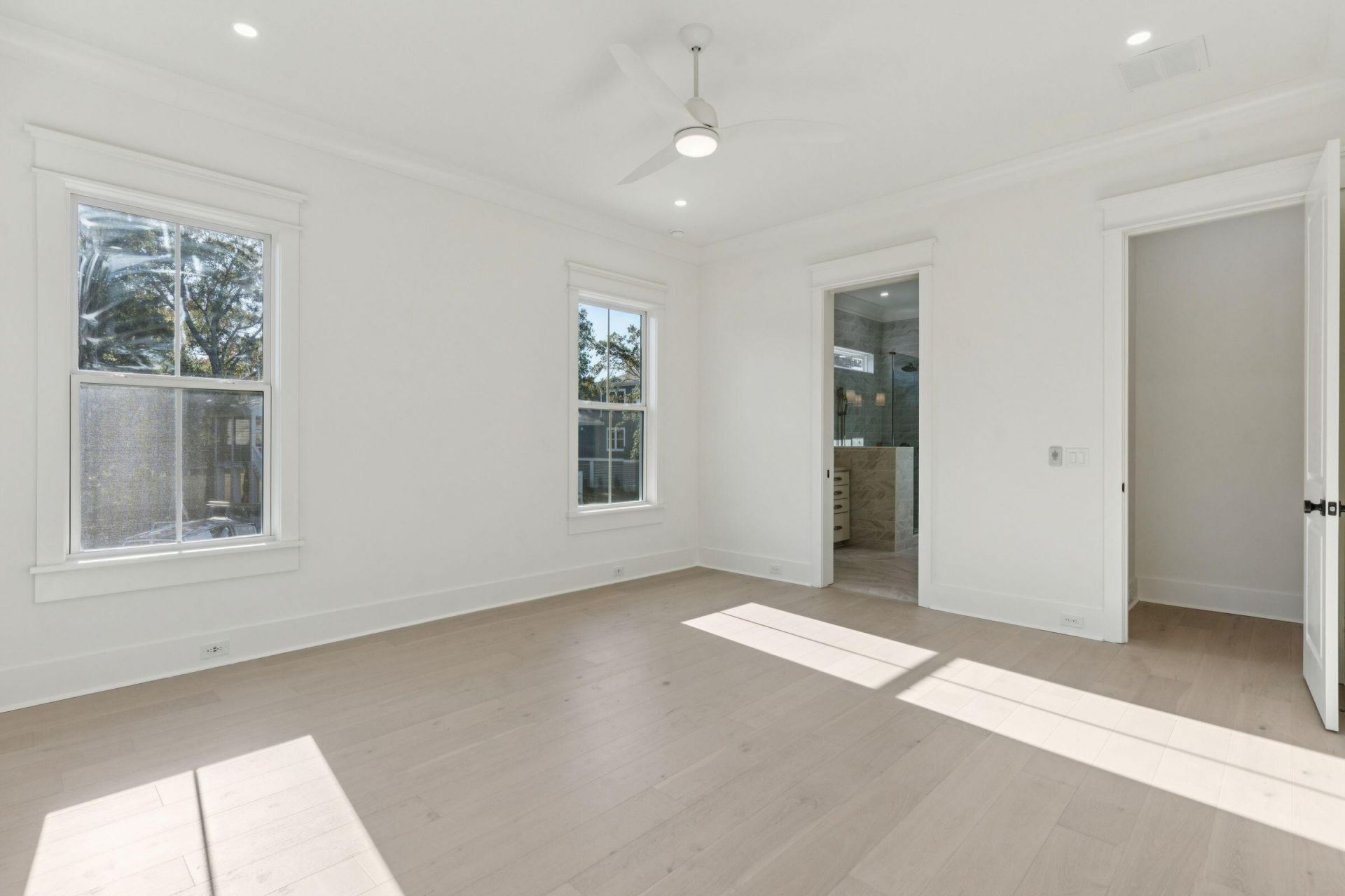 1127 Hamlin Road Photo 37