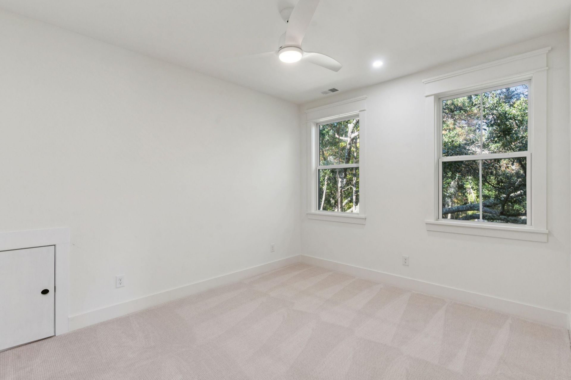 1127 Hamlin Road Photo 51