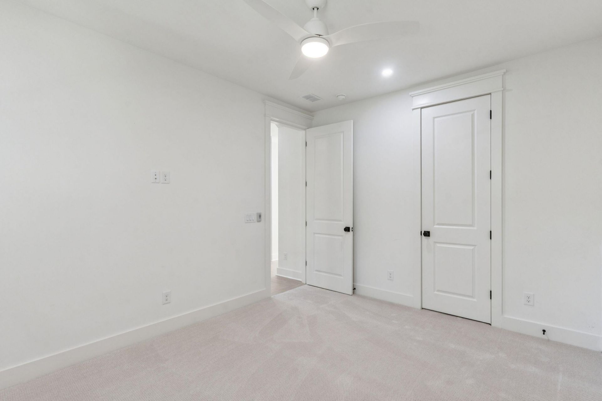 1127 Hamlin Road Photo 52