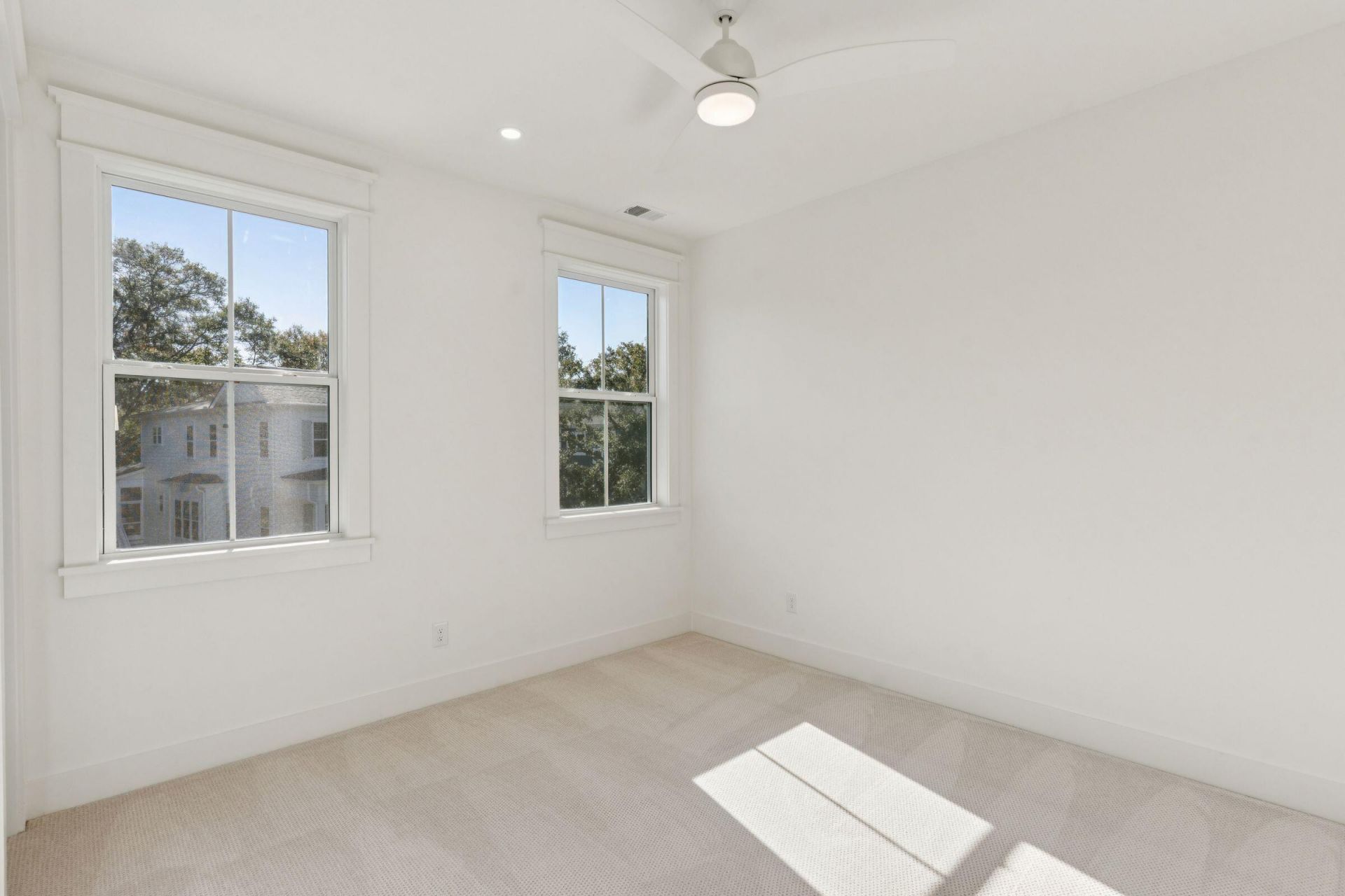 1127 Hamlin Road Photo 53