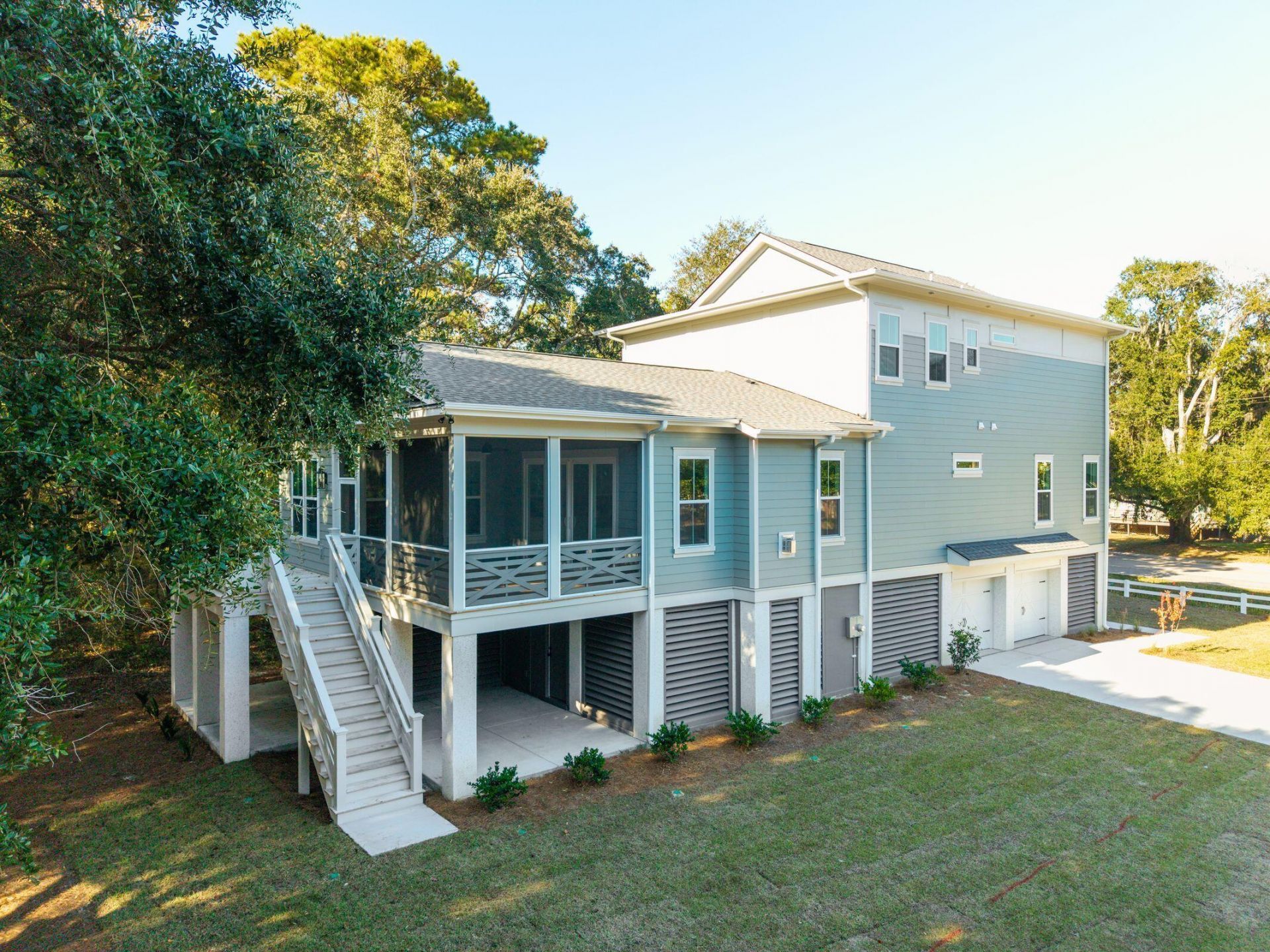 1127 Hamlin Road Photo 70
