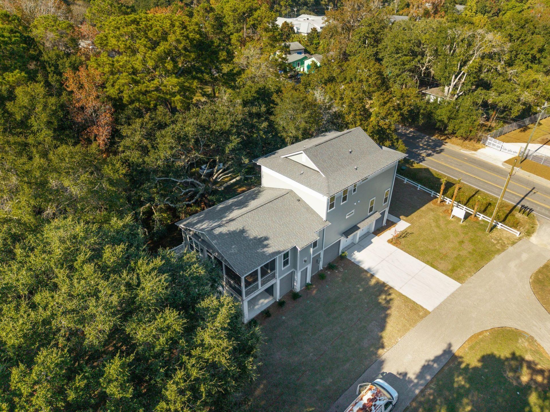 1127 Hamlin Road Photo 79