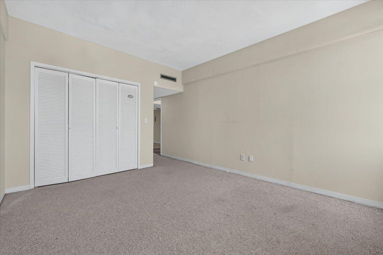 14 Lockwood Drive Photo 11