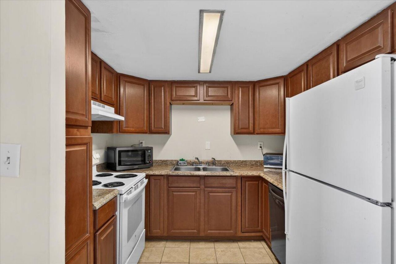 14 Lockwood Drive Photo 13