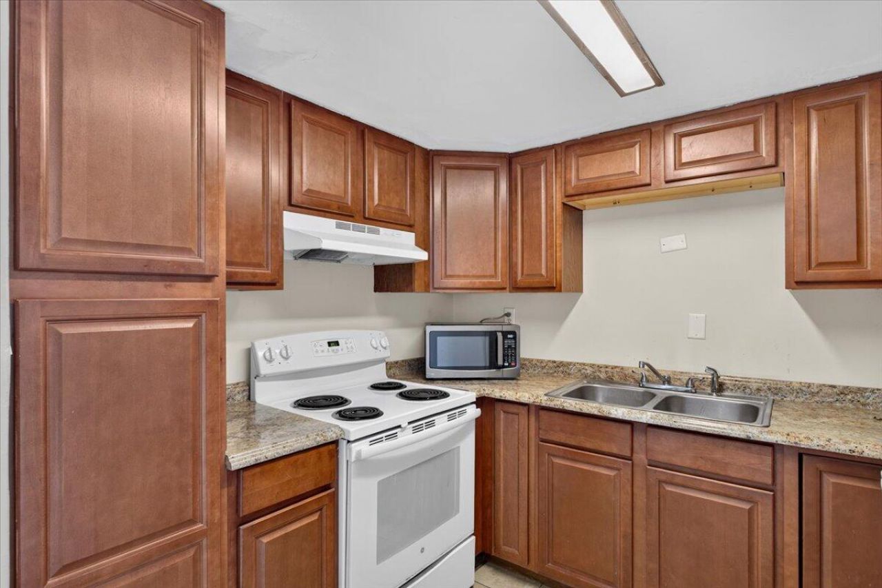 14 Lockwood Drive Photo 14