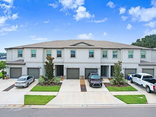 10398 TRUMPET HONEYSUCKLE WAY , SAN ANTONIO, FL 33576