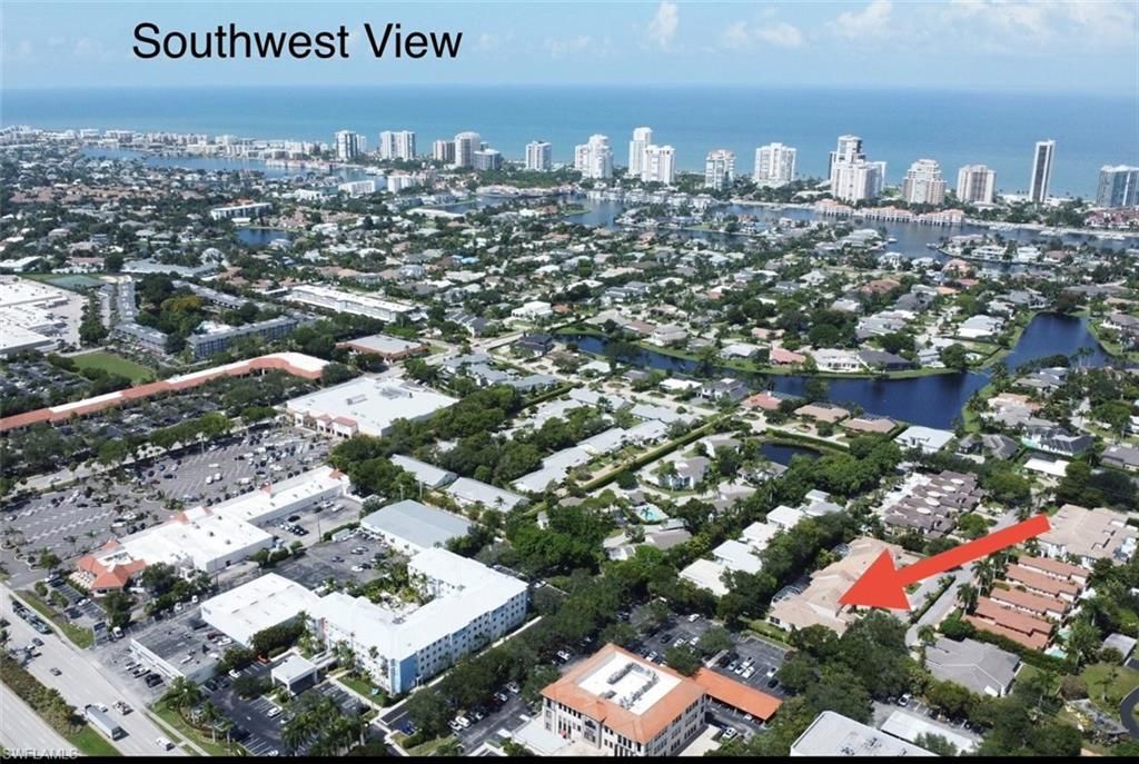 4872 W Boulevard Ct , Naples, FL 34103 Photo