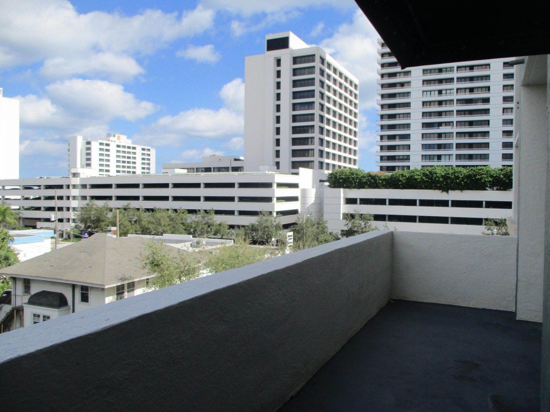 600 S Dixie Highway, Unit 403, West Palm Beach, FL 33401 Photo