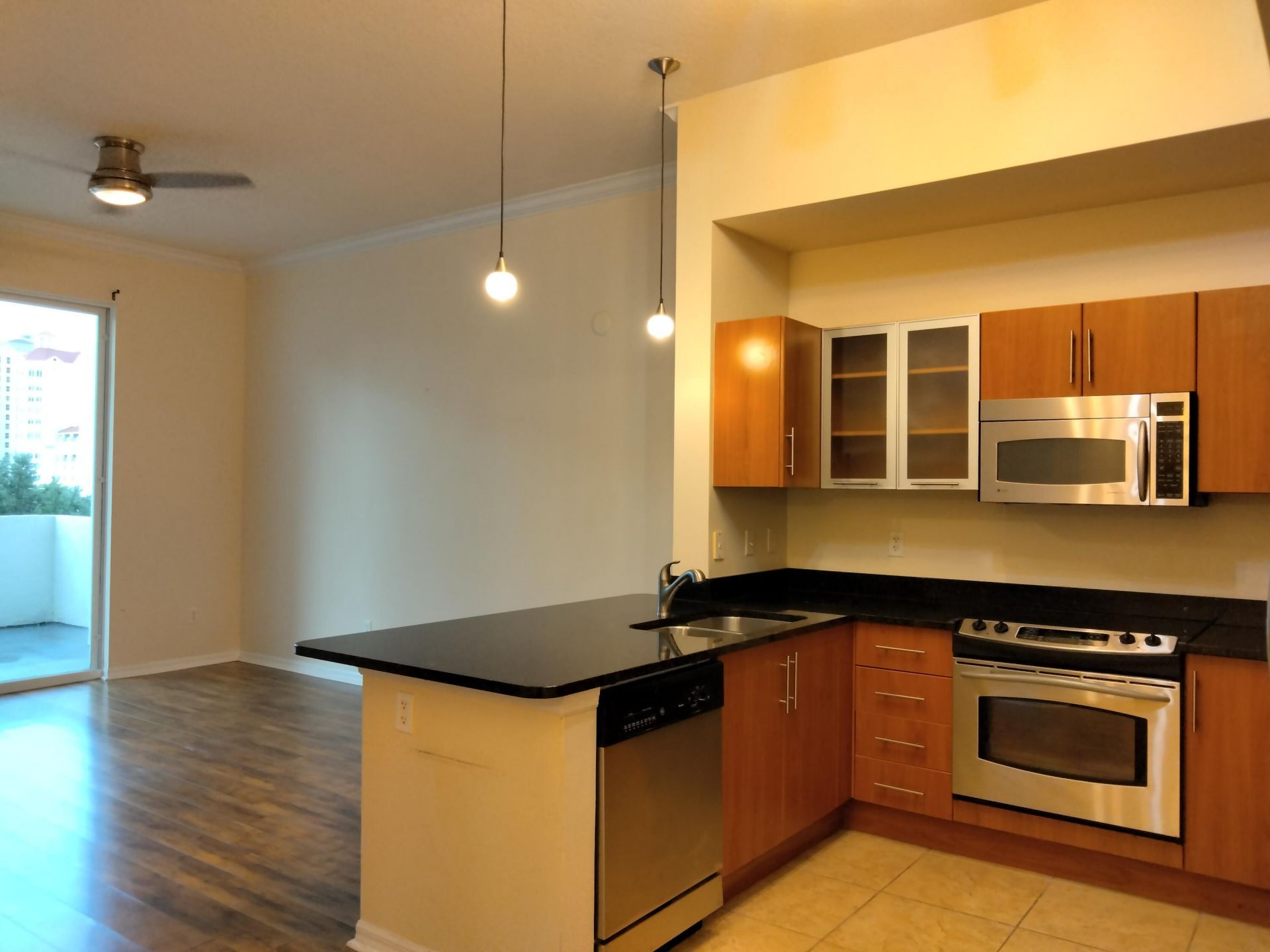 600 S Dixie Highway, Unit 403, West Palm Beach, FL 33401 Photo