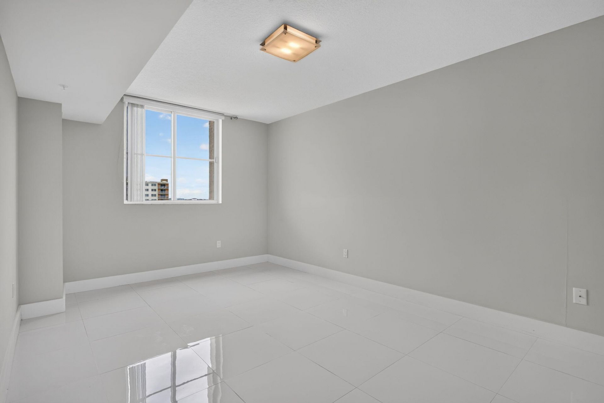 3020 NE 32nd Avenue, Unit 620, Fort Lauderdale, FL 33308 Photo