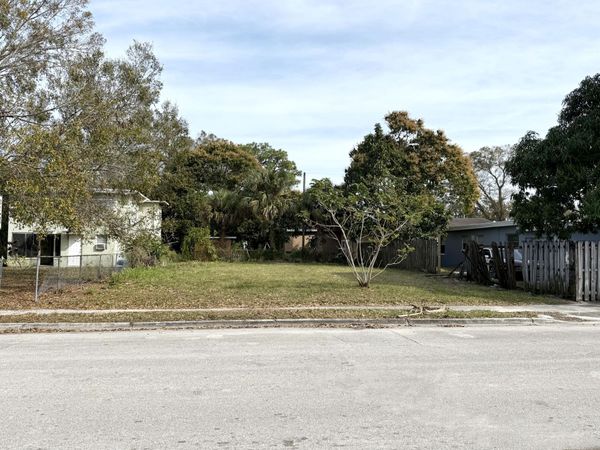 804 N 22ND Street, Fort Pierce, FL 34950