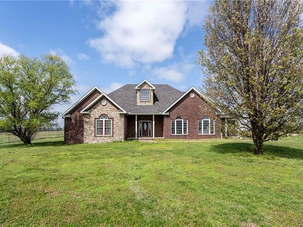 19030 Shady Grove Road , Siloam Springs, AR 72761